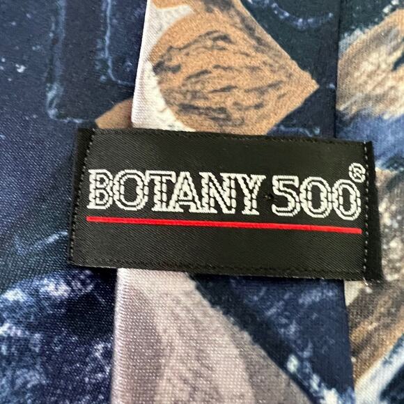 Vintage Botany 500 Mens Tie Navy Silver Burgundy Abstract Print 3.5 in width - Picture 3 of 4